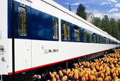 25Tcushioned berth sleeping car developed and manufactured byPuzhen in2004